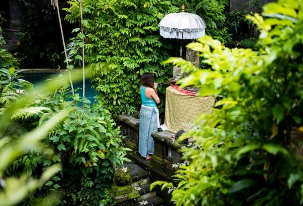 oneworld retreats - balinese ritual
